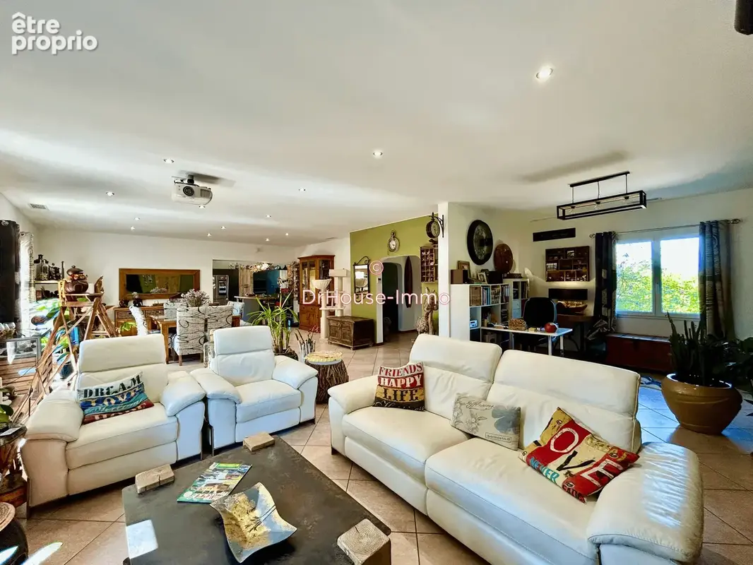 Maison 6 pièces 240 m² à vendre à Servian (34290) - photo 14