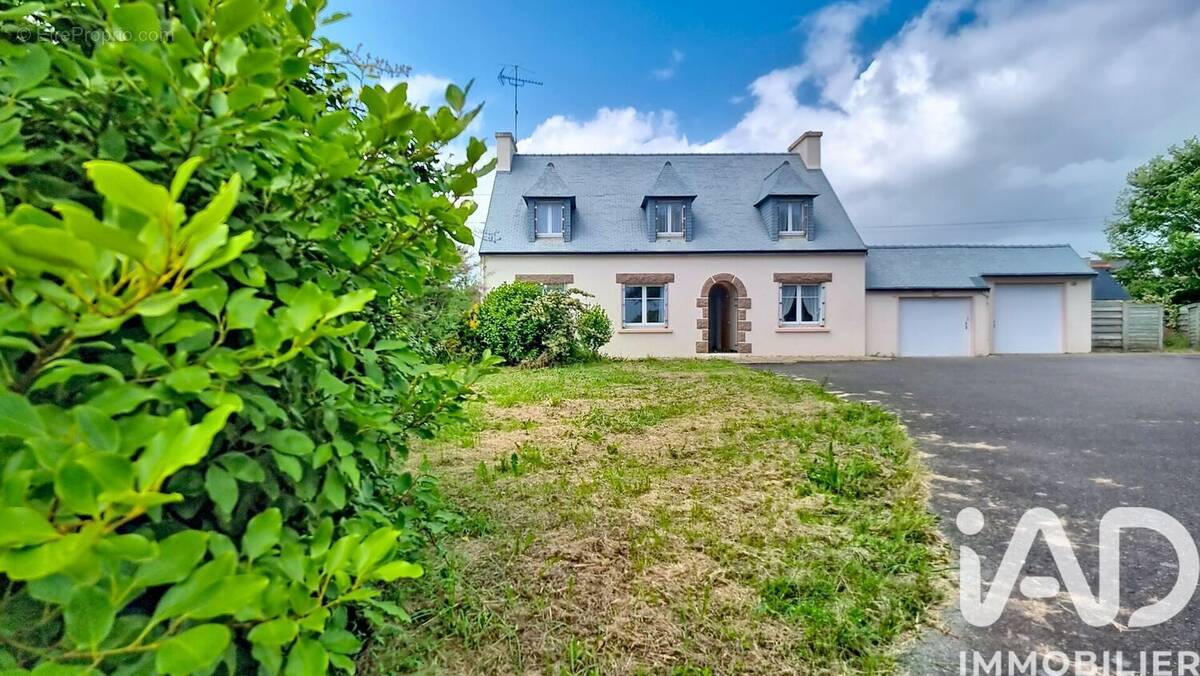 Photo 1 - Maison à POULDREUZIC
