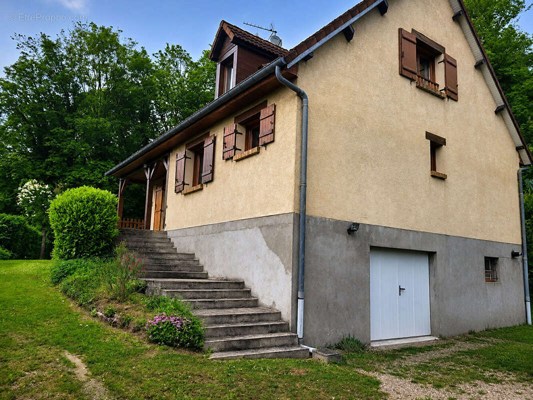 Maison à NAOURS