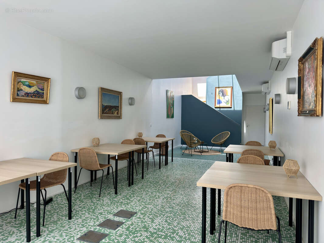 Local professionnel 140 m2 - photo 4