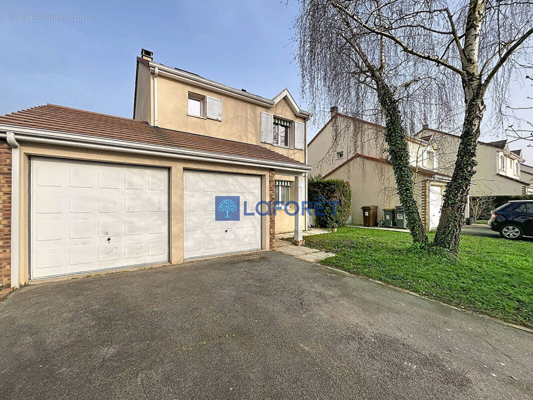 Maison à SAINT-GERMAIN-LES-CORBEIL