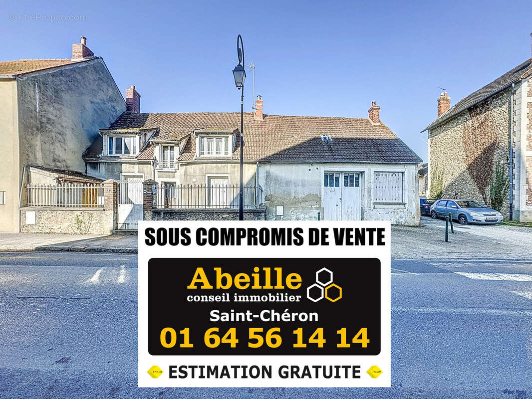Maison à ROINVILLE