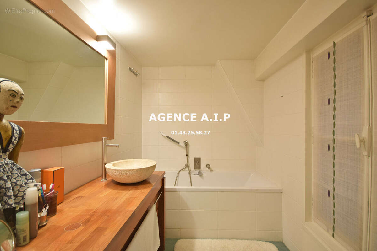 Appartement à PARIS-2E