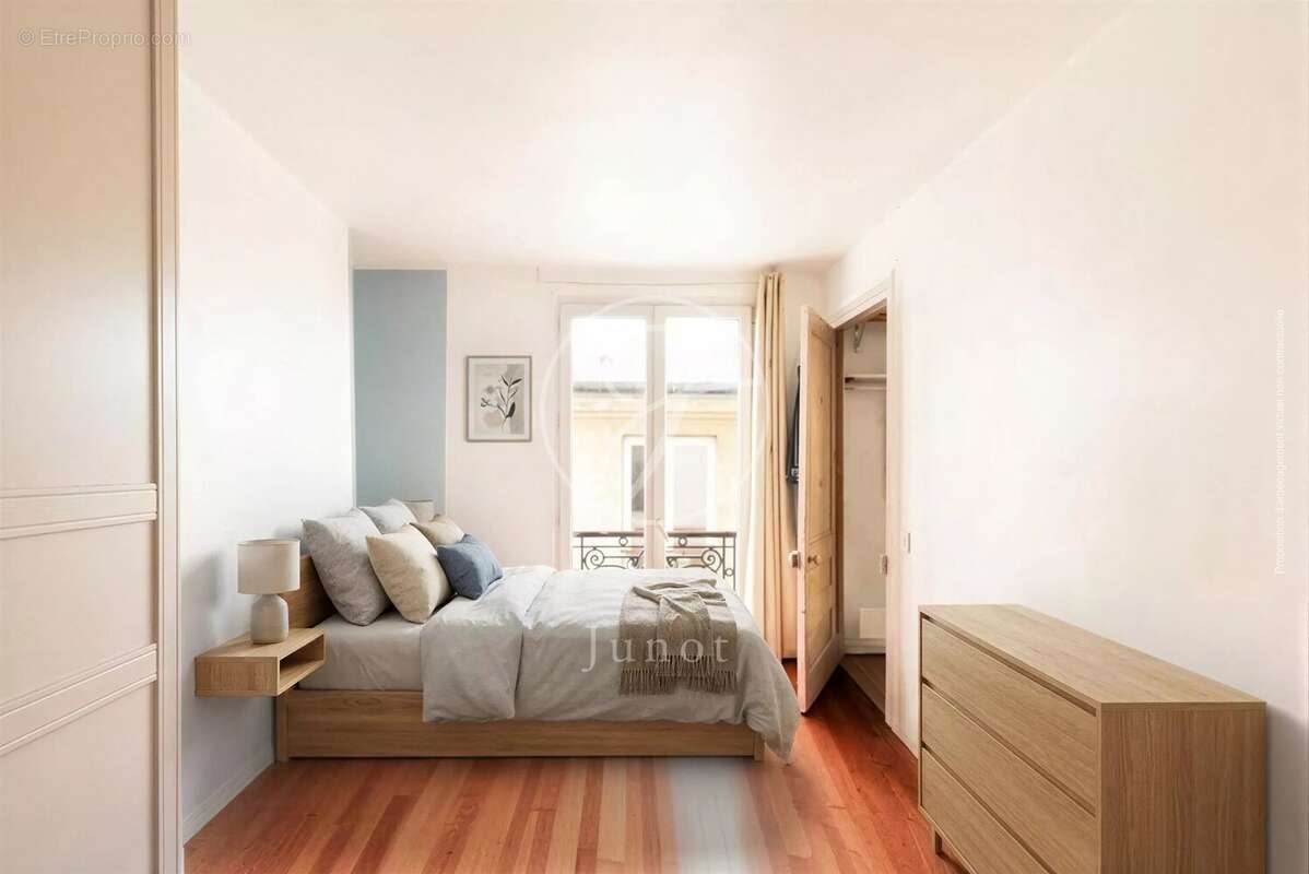 Appartement à PARIS-18E
