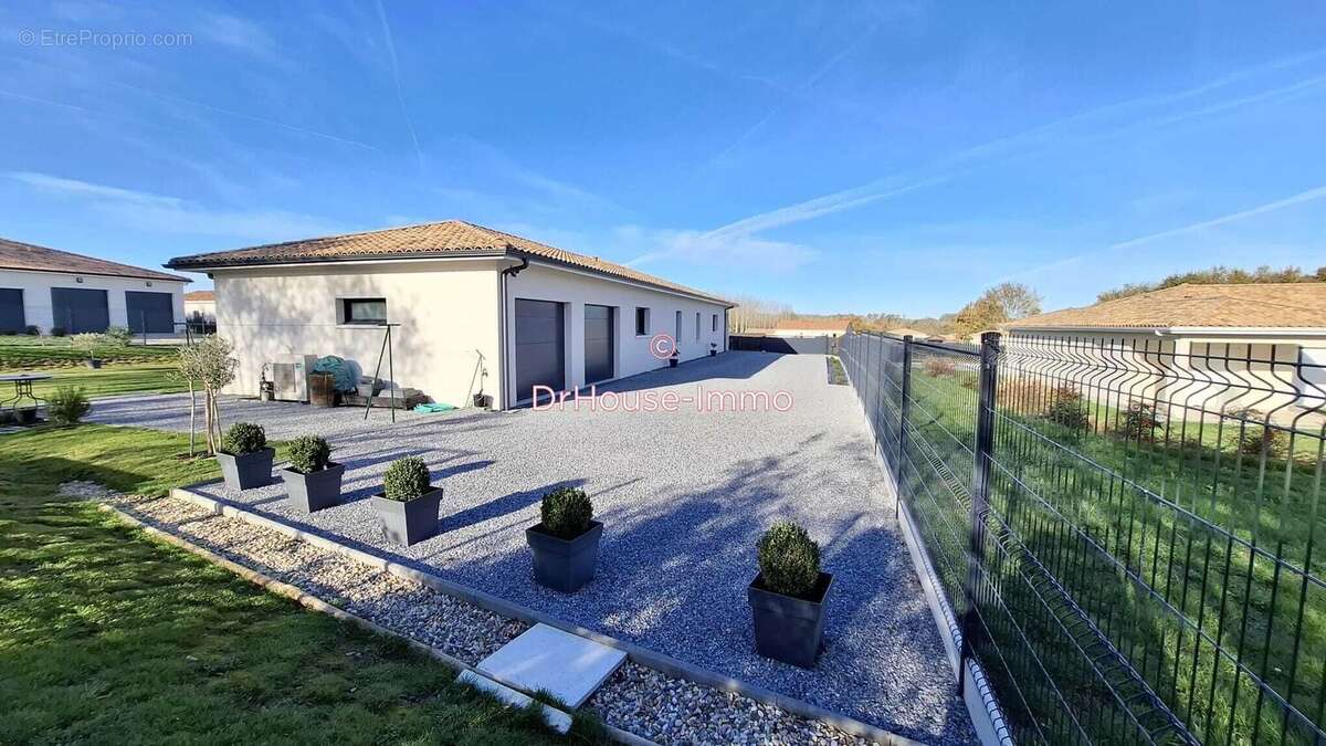 Maison à CASTELJALOUX