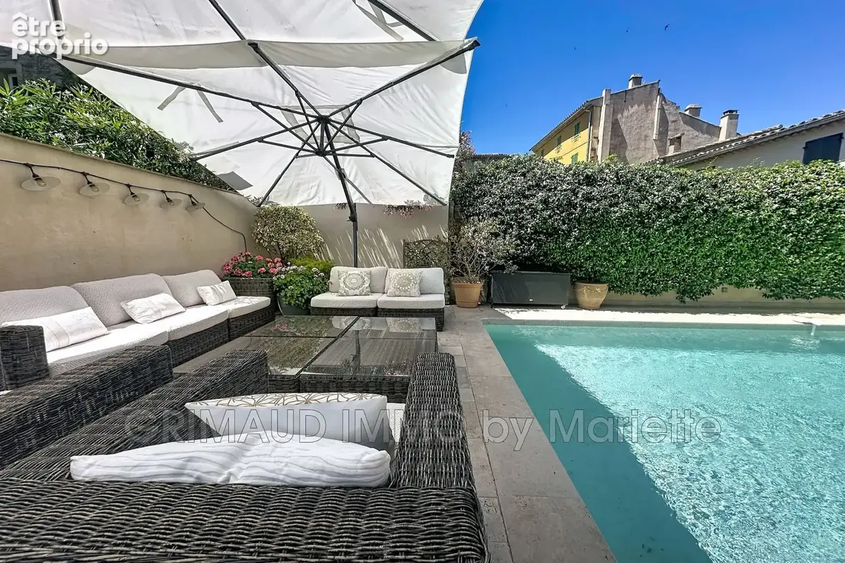 Maison 10 pièces 300 m² à vendre à La Garde-Freinet (83680) - photo 3