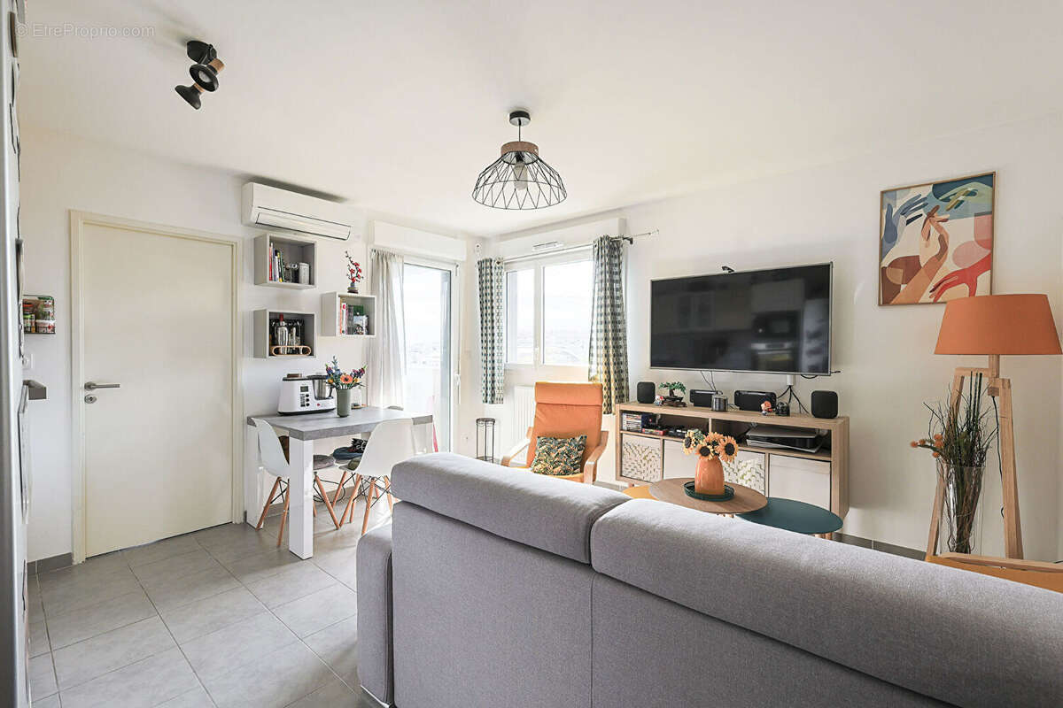 Appartement à MARSEILLE-13E