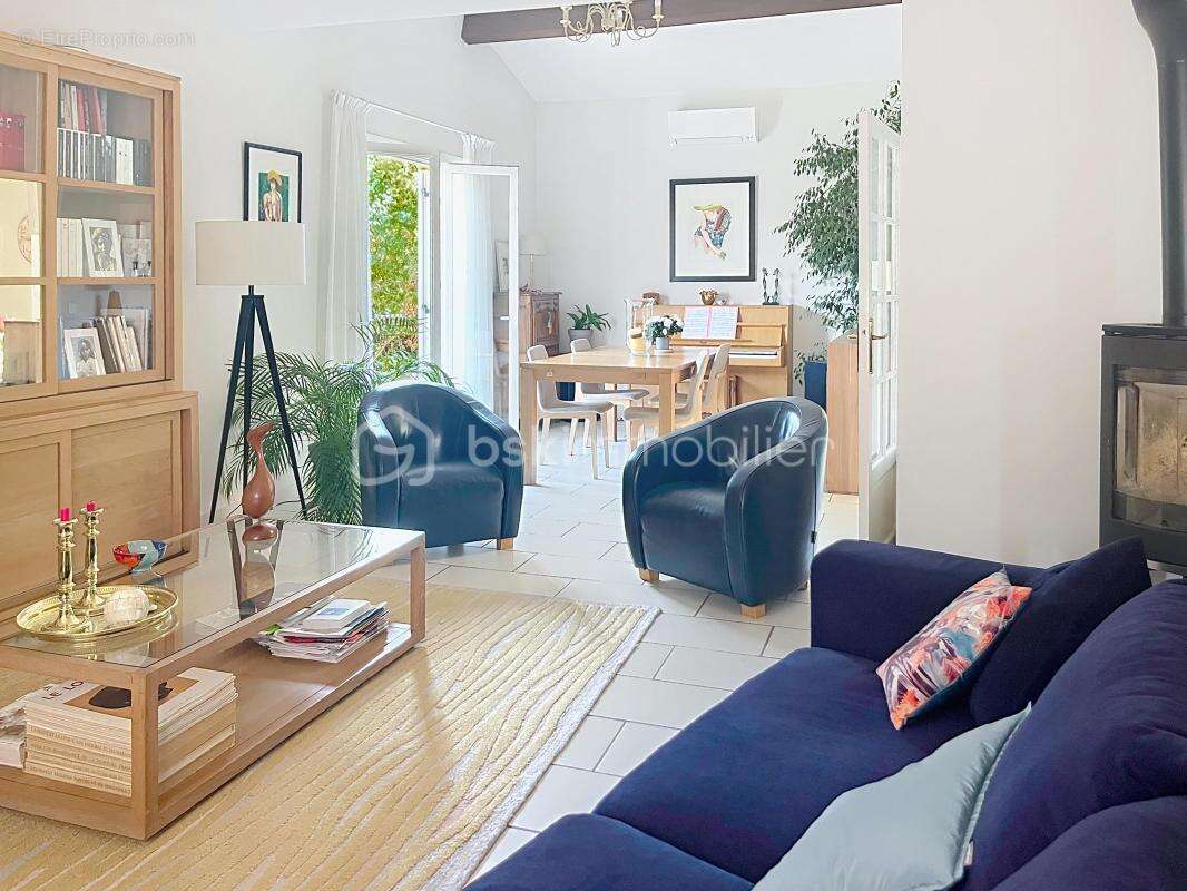 Maison à CAISSARGUES