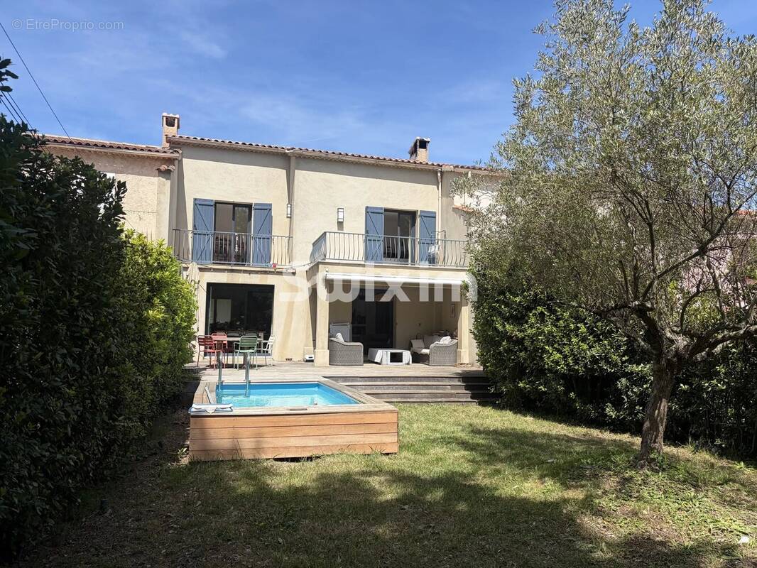 Maison à GASSIN