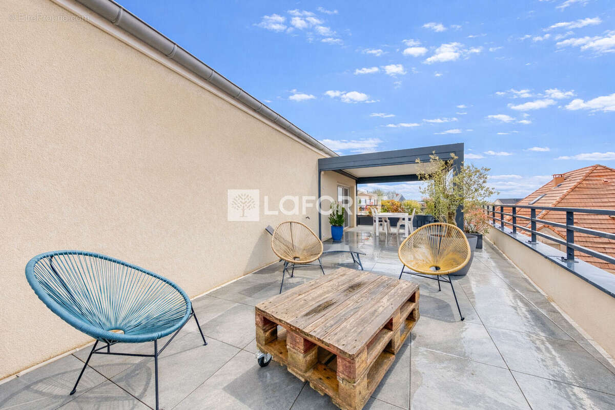 Appartement à PONTAULT-COMBAULT