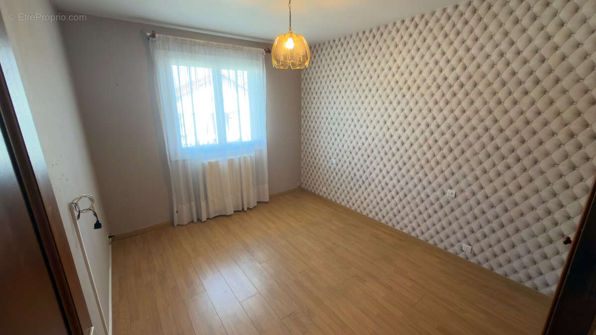 Maison à vendre à Athis-Mons   168 m2 avec jardin et garage - photo 12