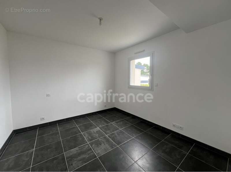 Maison à LE RELECQ-KERHUON