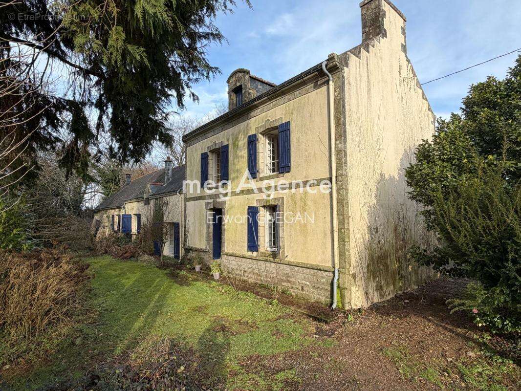 Maison à PLUMELIAU