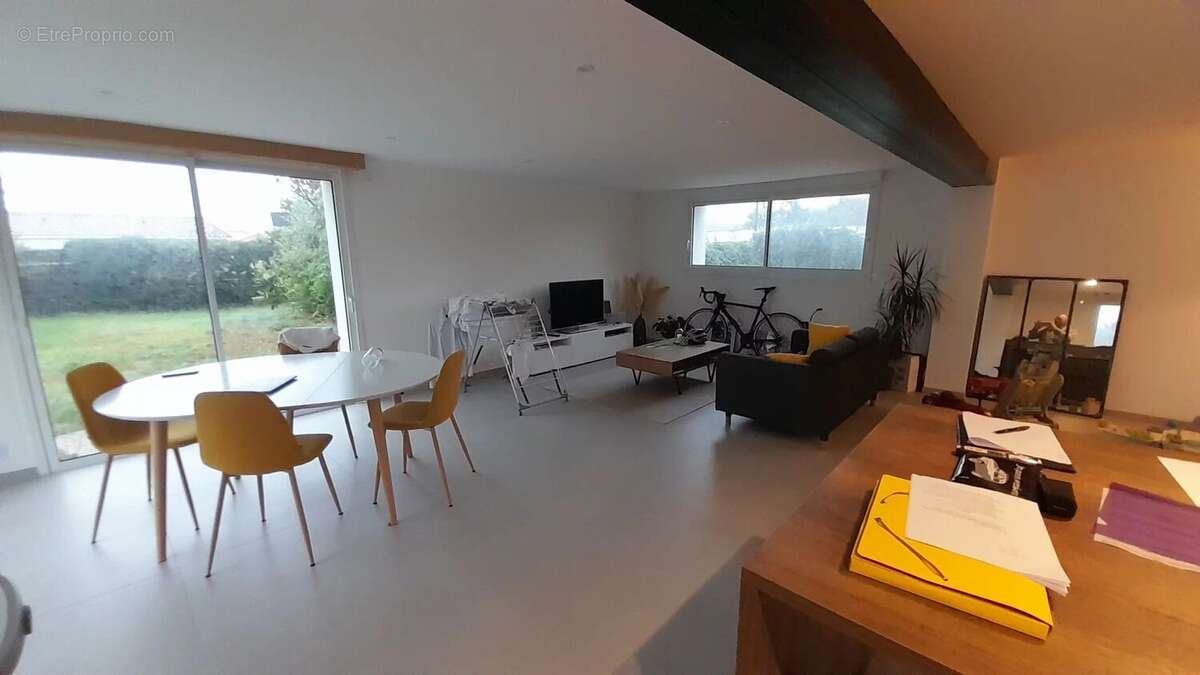 Maison à HAUTE-GOULAINE