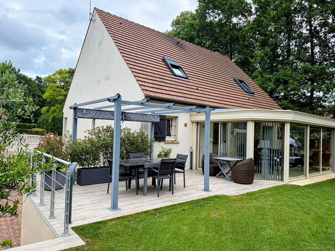 Maison Lamorlaye 7 pièce(s) 165 m2 - photo 2