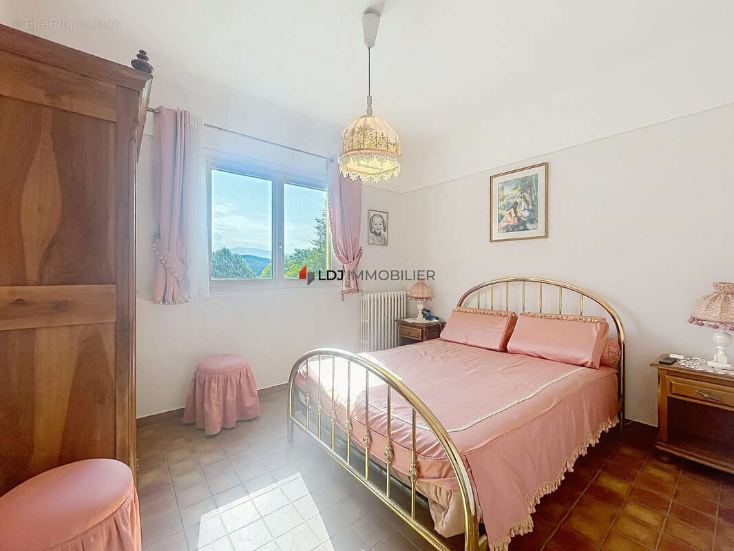 Maison 131 m² à Vernet-Les-Bains  - photo 7