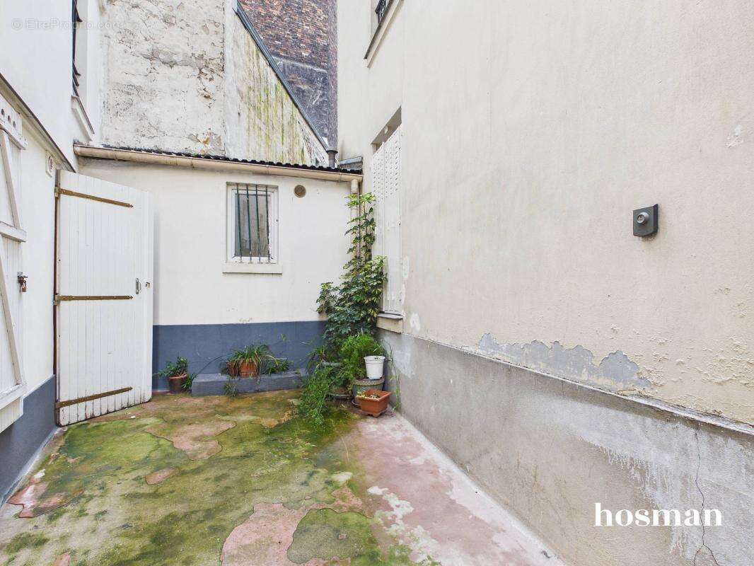 Appartement à PARIS-18E
