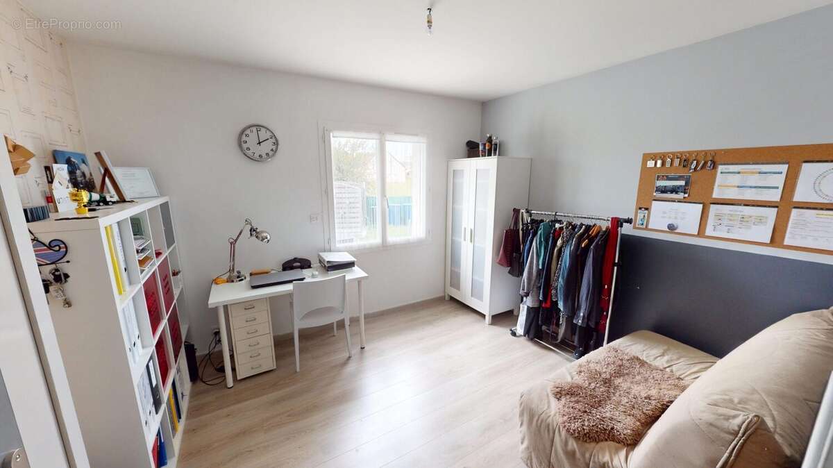 Maison à PARCAY-MESLAY