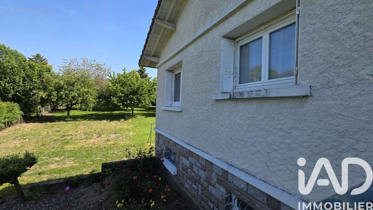 Photo 2 - Maison à LE VERNET
