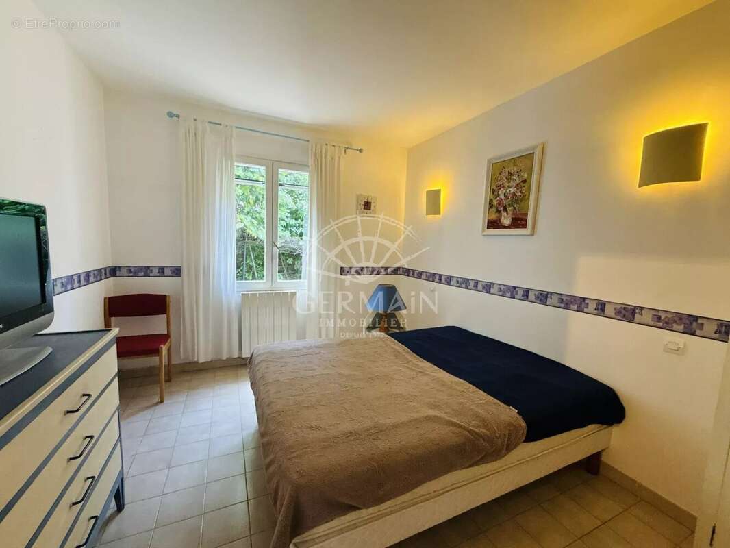 Maison à L'ISLE-SUR-LA-SORGUE