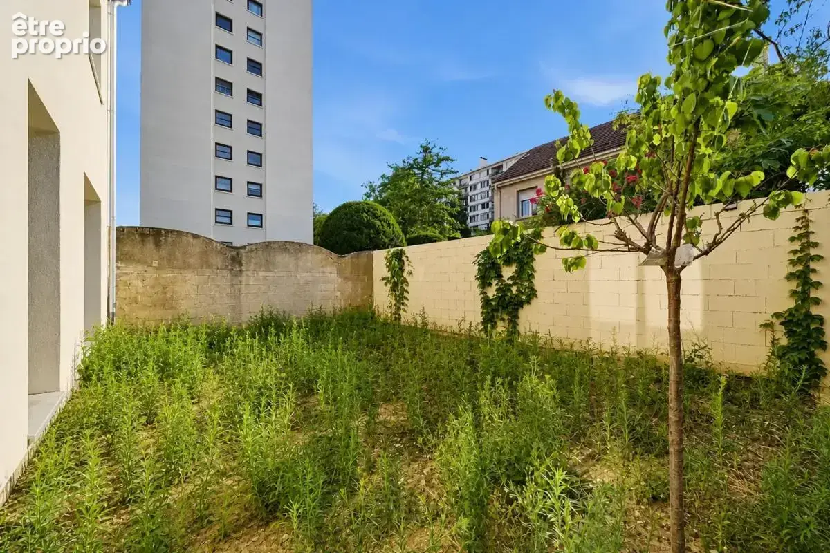 Maison de 7 pièces de 150 m² à Villejuif - photo 17