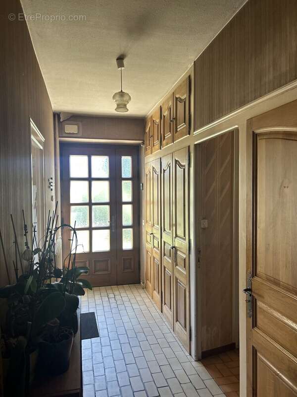 Maison à LONS-LE-SAUNIER