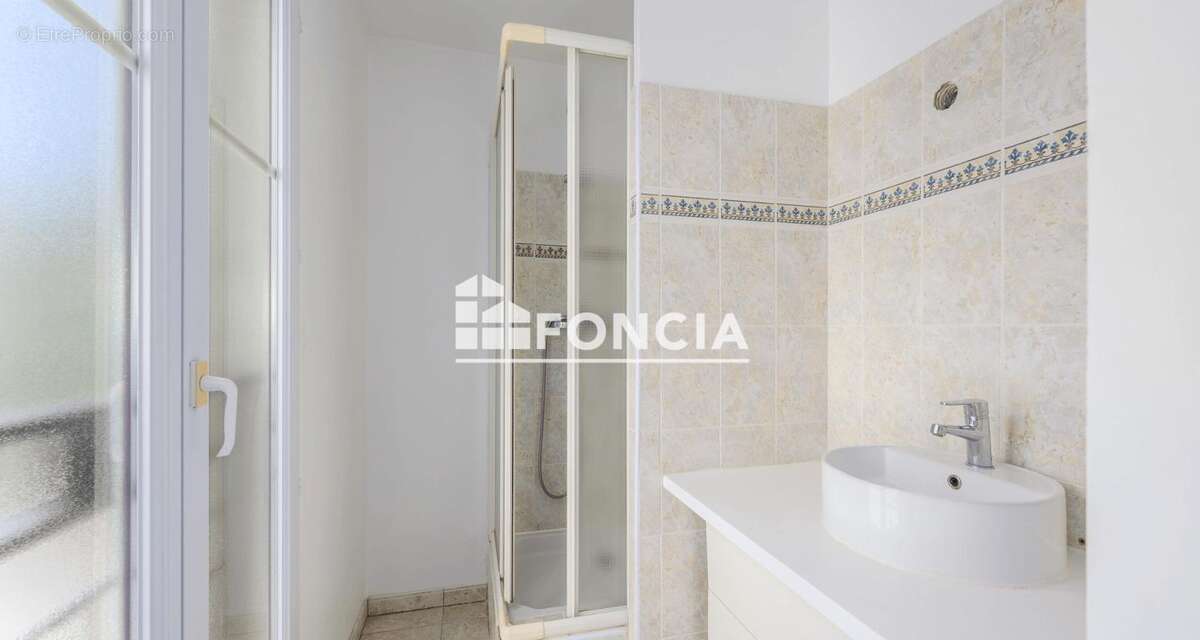 Bailly-romainvilliers - commerces a proximite- appartement 4 pieces - photo 8