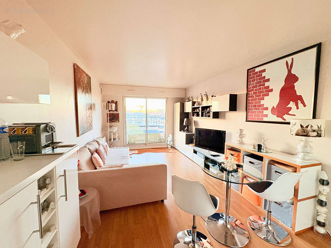 Appartement à PARIS-15E