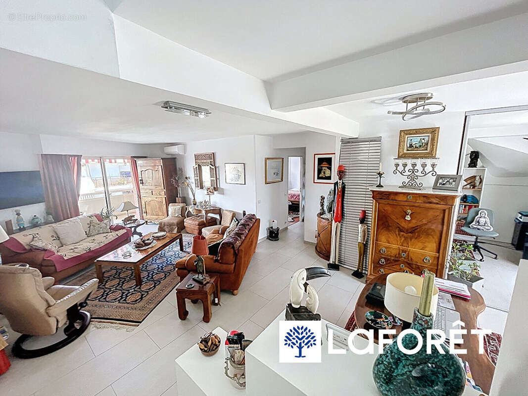 Bien d'exception - duplex toit-terrasse vue mer - secteur vespins - cagnes sur mer - photo 5
