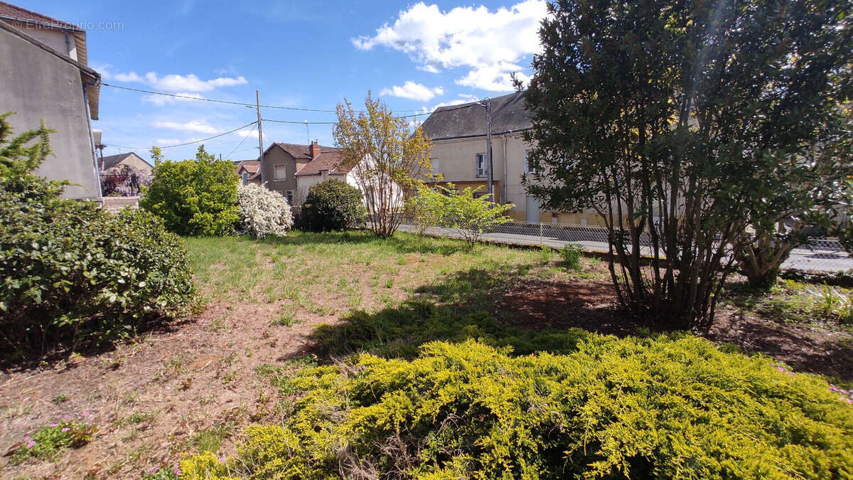 Maison à THURE