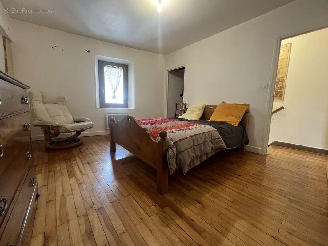 n°2 - Maison à LA MURE