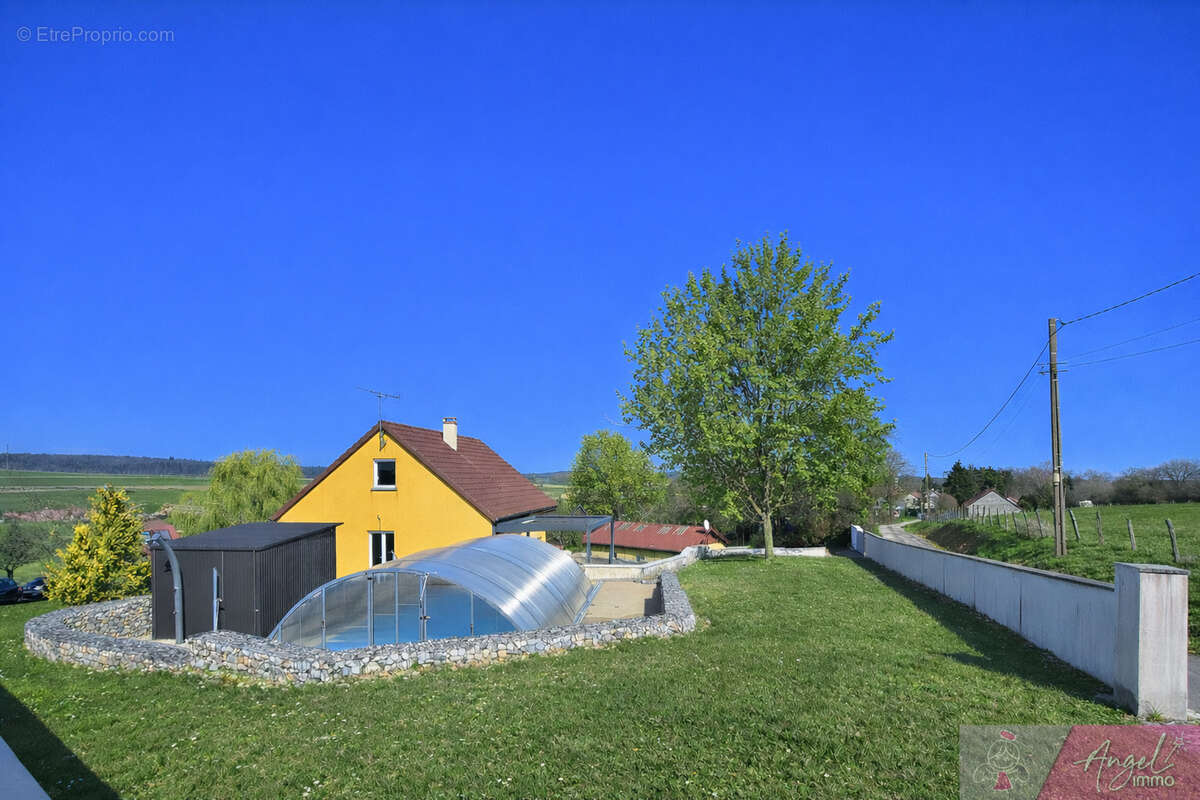 Maison à BRANS
