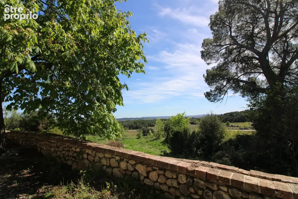 Mas de 2500 m2 sur 26 hectares. - photo 40