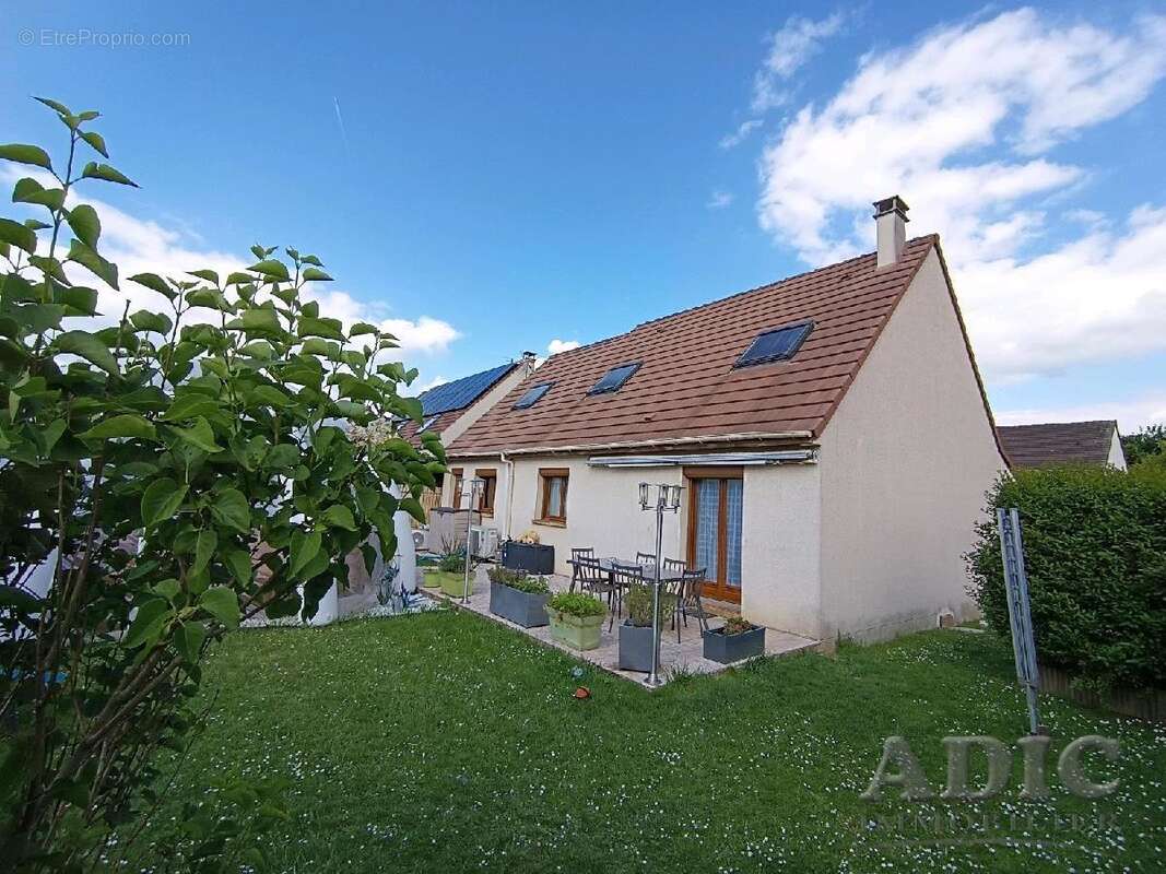 Maison à OTHIS