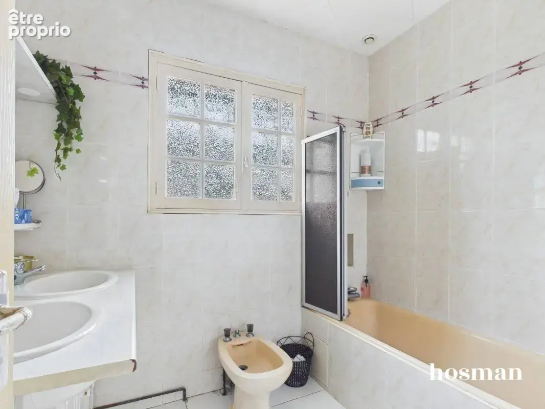 Superbe Maison individuelle 4 pièces - 100 m² habitables avec jardin sur l'Avenue Pierre de Coubertin, Pessac - photo 15