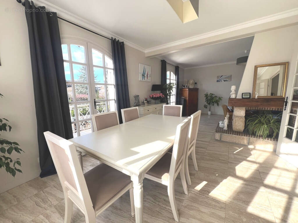 Maison à SENS