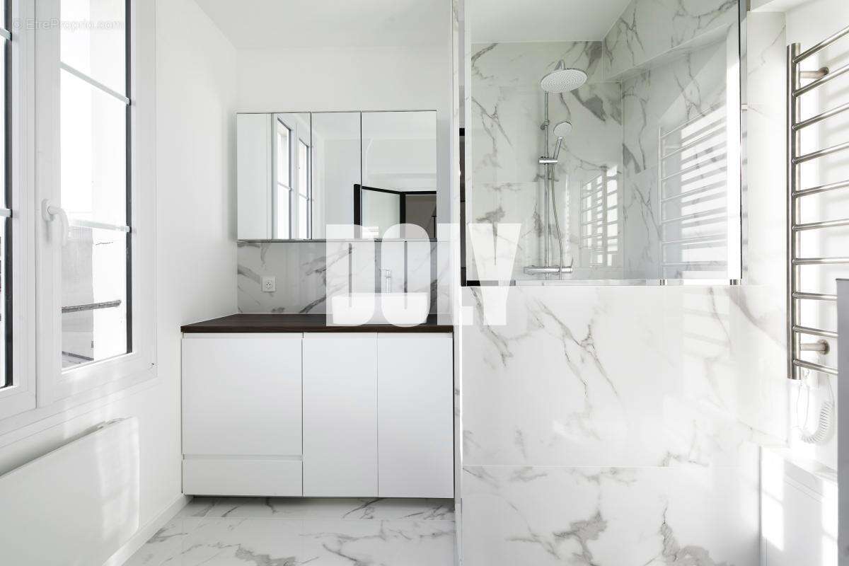 Appartement à PARIS-19E