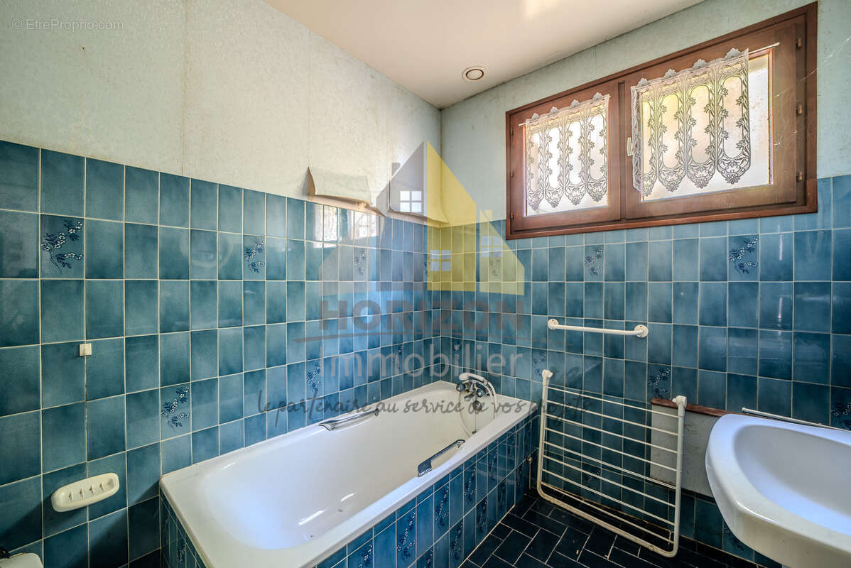 Maison de plain-pied aux portes de Lons-le-Saunier et de Bletterans - photo 6
