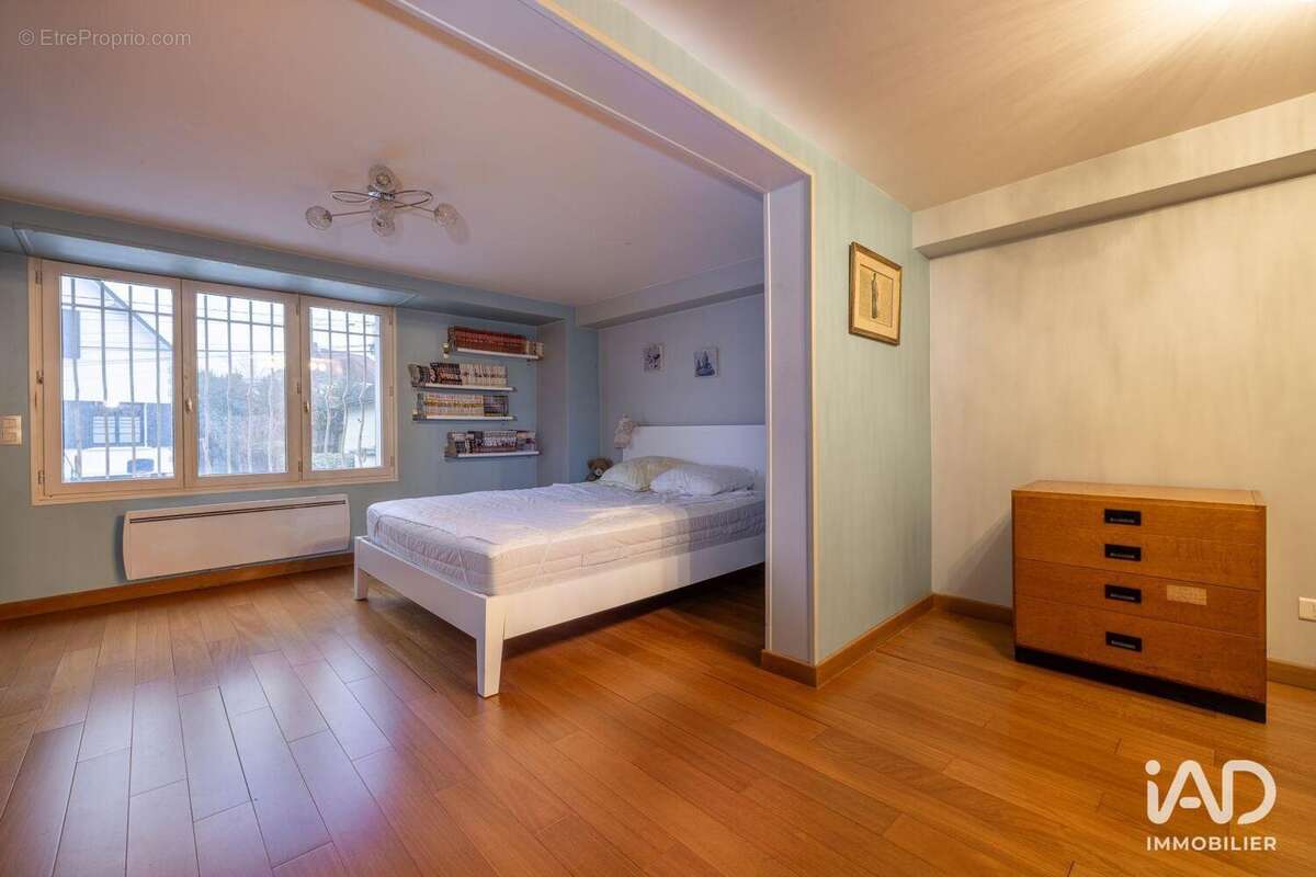 Photo 8 - Commerce à LONGJUMEAU