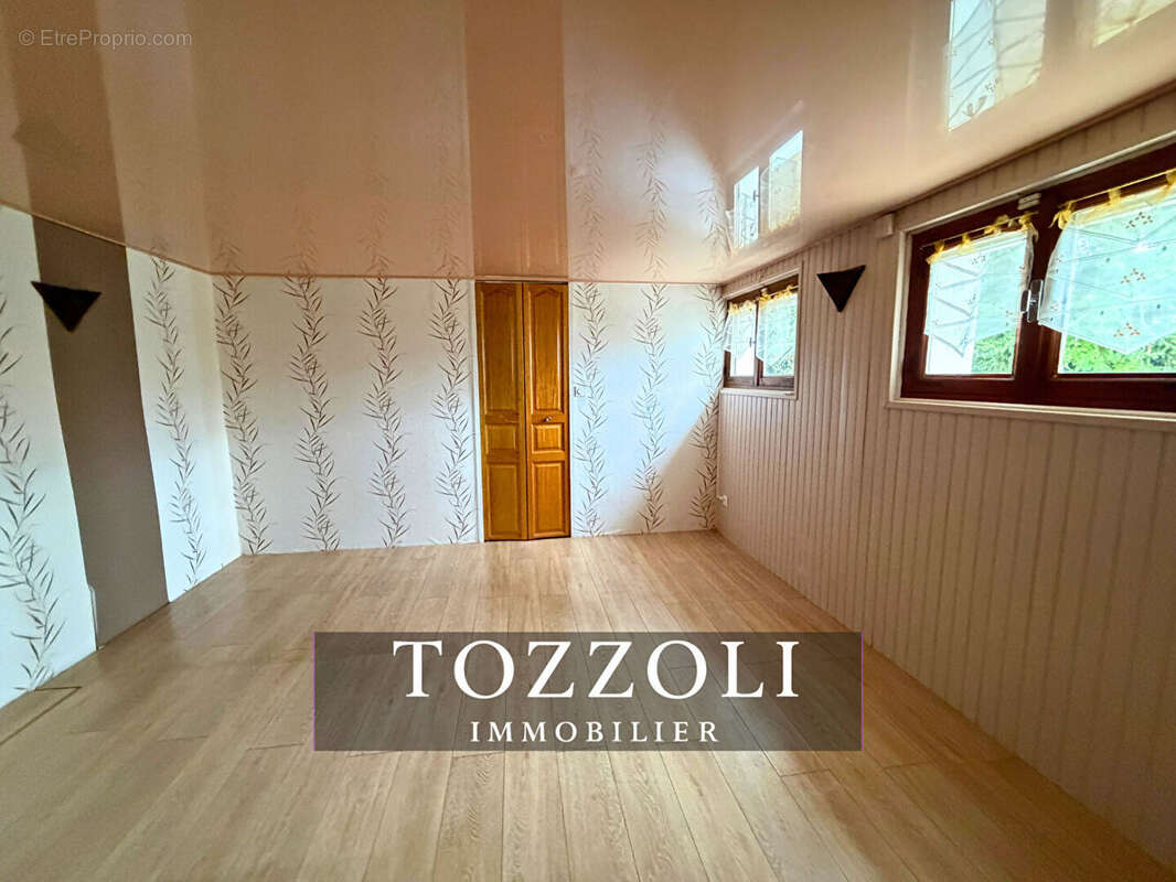 Maison à SAINT-QUENTIN-FALLAVIER