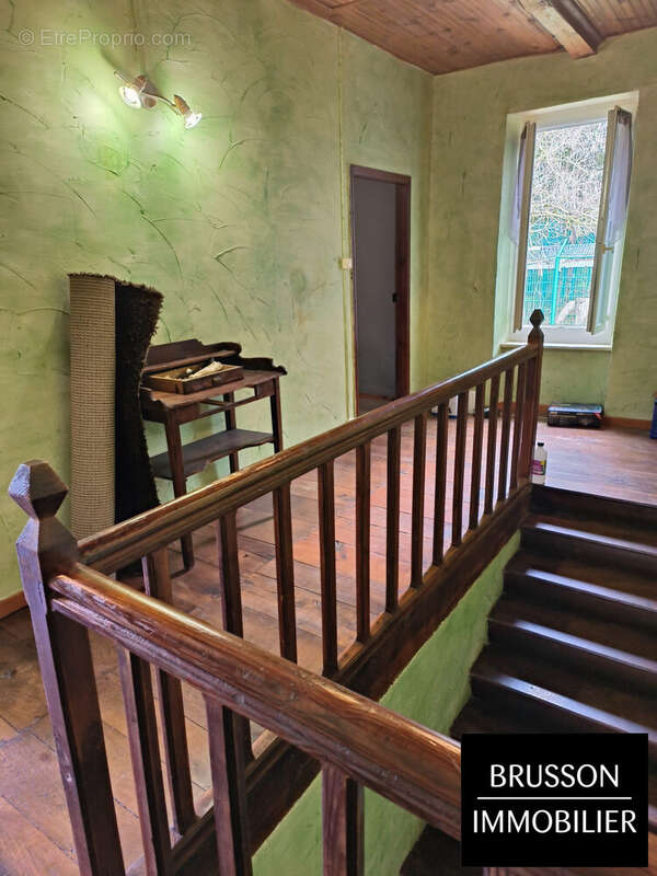 Maison à SAINT-PIERRE-DE-TRIVISY