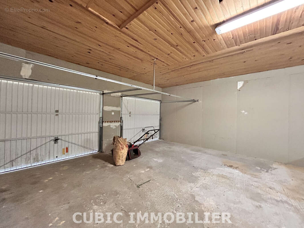 Maison à LACHASSAGNE