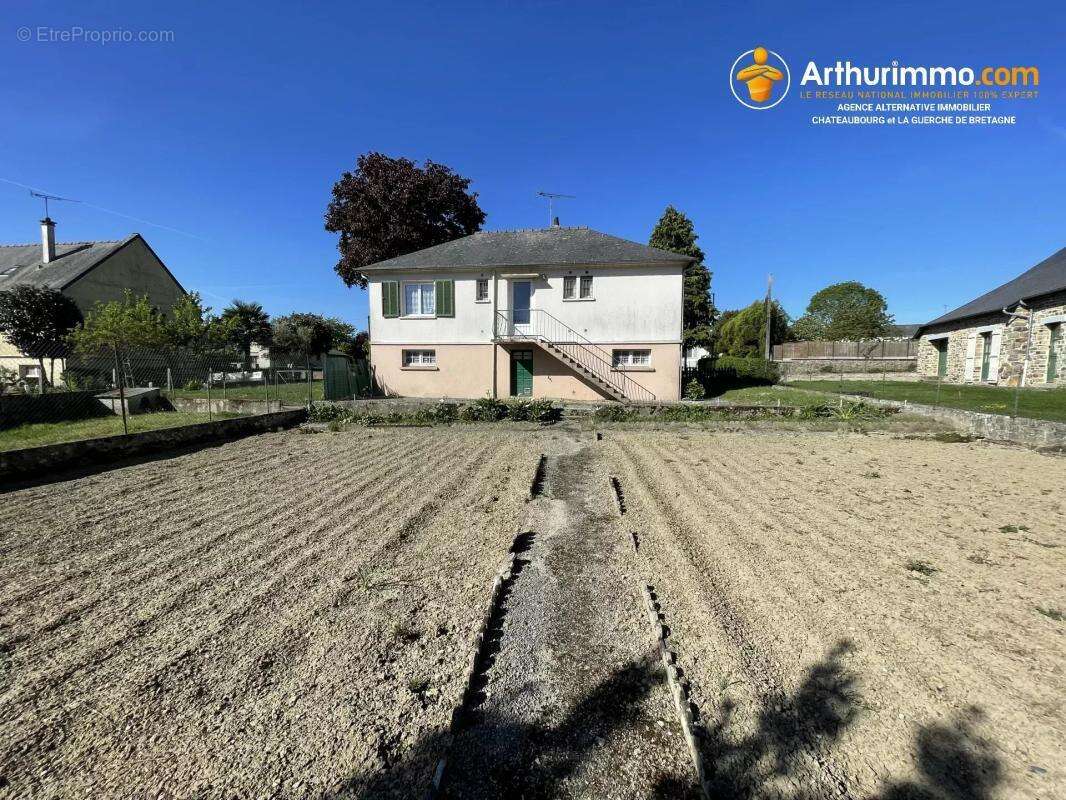 Maison à LOUVIGNE-DE-BAIS