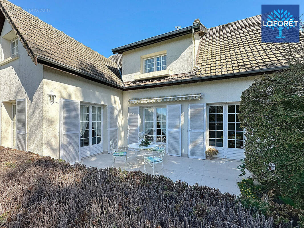 Maison à BERNAY