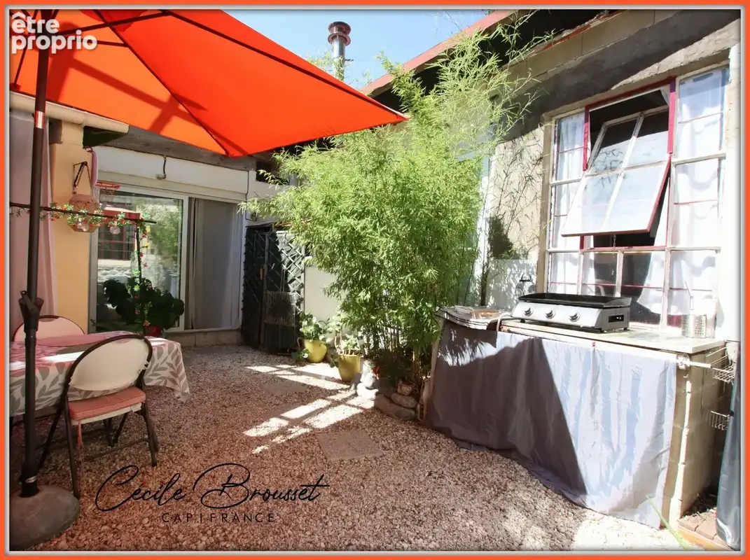 Reynès (66400) – une maison atypique au caractère industriel - photo 14