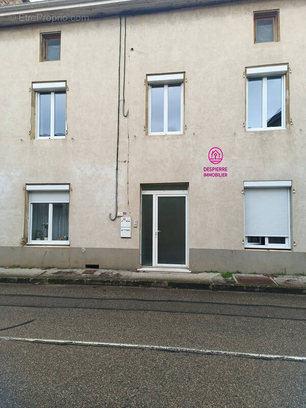 Appartement à JARCIEU