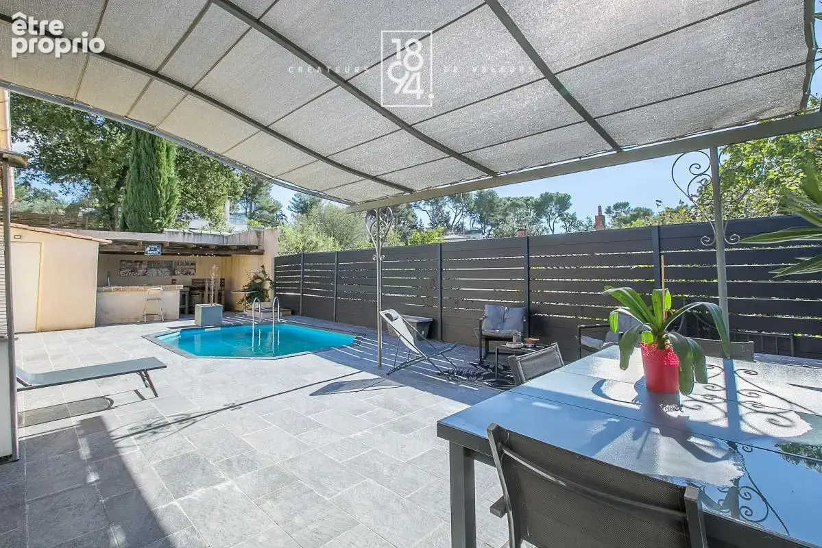Maisont T4 À Vendre Marseille 13011  Maison plain-peid  Eoures au calme  Piscine - photo 2
