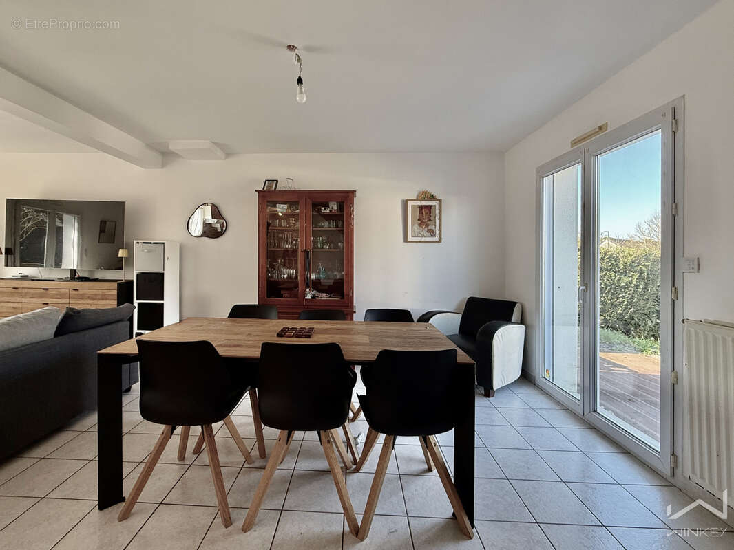 Maison à VERN-SUR-SEICHE