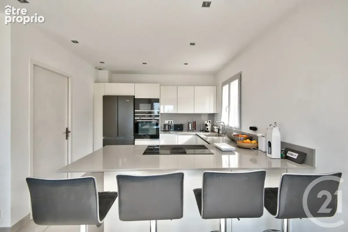 Maison 4 pièces 108 m² à vendre à Aspremont (06790) - photo 8