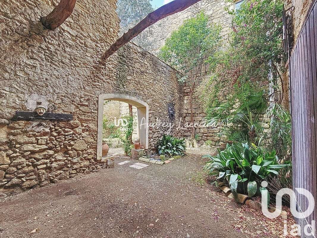 Photo 2 - Maison à SAINT-GENIES-DE-FONTEDIT